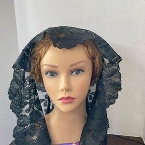 Vintage Black Lace Mantilla Shawl – 56” x 22” Oblong Diamond Shape, Floral Net